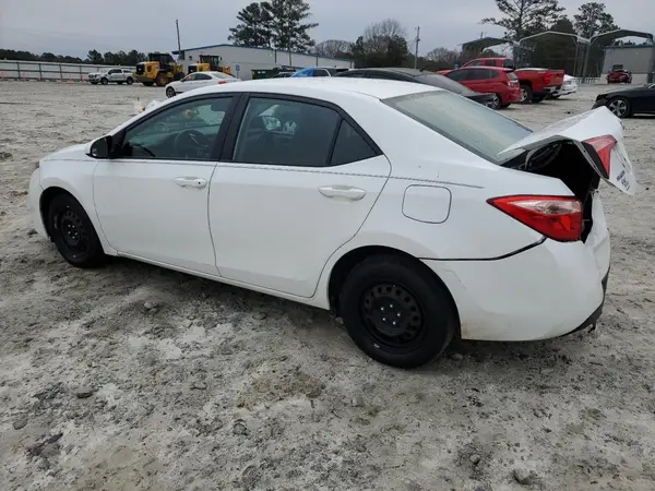 5YFBURHE1HP676976 2017 TOYOTA COROLLA - Image 2