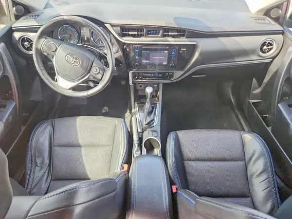 5YFBURHE1HP678548 2017 TOYOTA COROLLA - Image 8