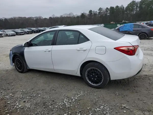 5YFBURHE1HP680459 2017 TOYOTA COROLLA - Image 2