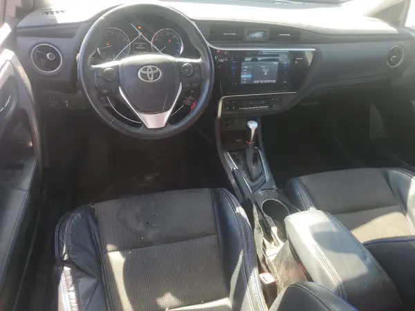 5YFBURHE1HP680767 2017 TOYOTA COROLLA - Image 8