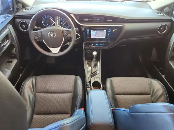 5YFBURHE1HP681207 2017 TOYOTA COROLLA - Image 8