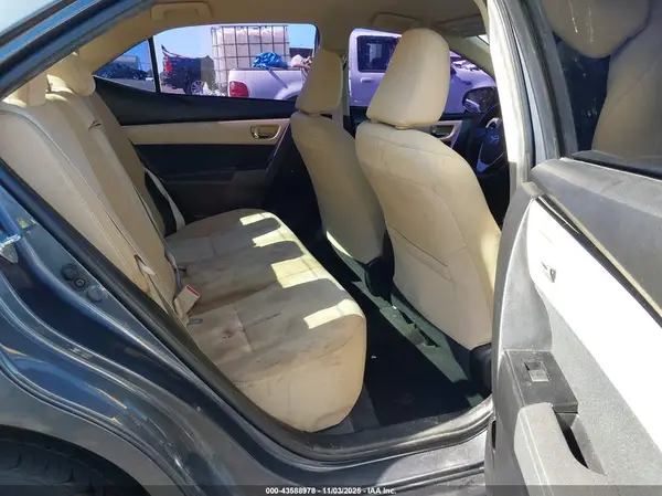 5YFBURHE1HP683216 2017 TOYOTA COROLLA - Image 8