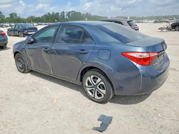 5YFBURHE1HP684639 2017 TOYOTA COROLLA - Image 2