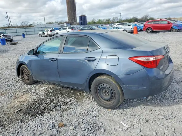 5YFBURHE1HP692708 2017 TOYOTA COROLLA - Image 2
