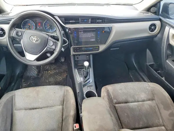 5YFBURHE1HP692708 2017 TOYOTA COROLLA - Image 8