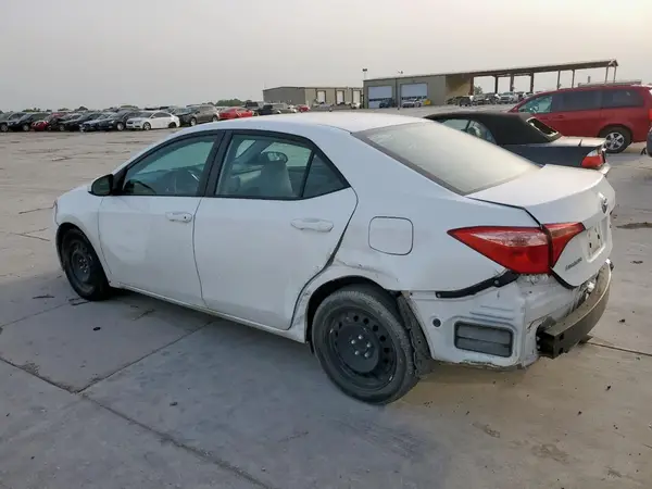 5YFBURHE1HP692790 2017 TOYOTA COROLLA - Image 2