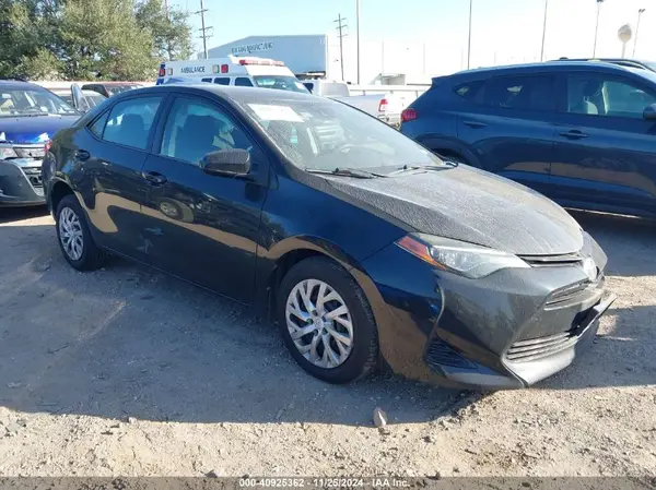 5YFBURHE1HP693535 2017 TOYOTA COROLLA - Image 1