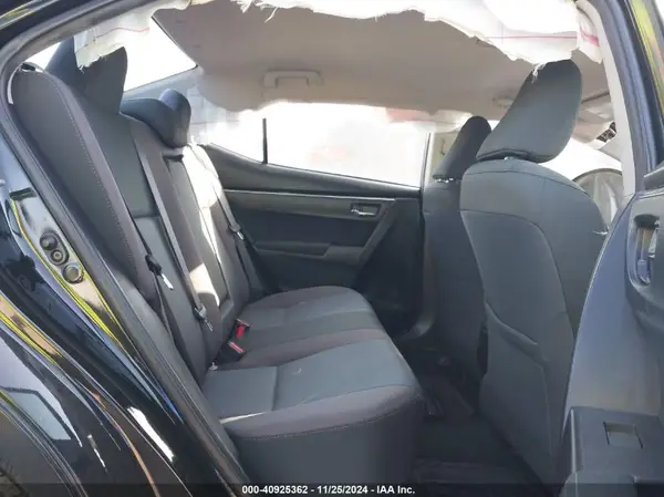 5YFBURHE1HP693535 2017 TOYOTA COROLLA - Image 8