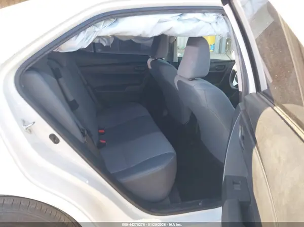 5YFBURHE1HP693762 2017 TOYOTA COROLLA - Image 8