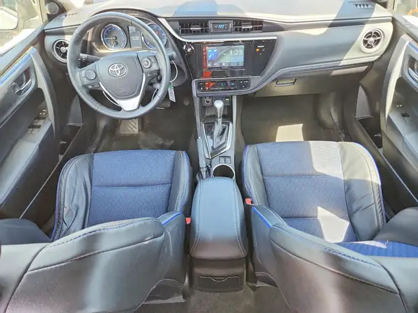 5YFBURHE1HP694930 2017 TOYOTA COROLLA - Image 8