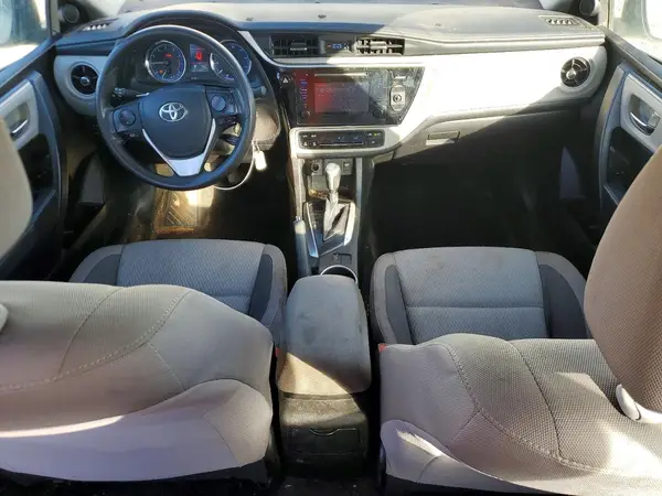 5YFBURHE1HP696113 2017 TOYOTA COROLLA - Image 8