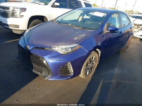5YFBURHE1HP696645 2017 TOYOTA COROLLA - Image 2