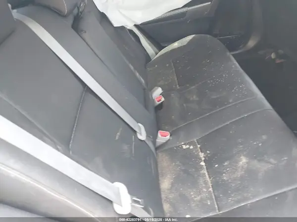 5YFBURHE1HP698282 2017 TOYOTA COROLLA - Image 8