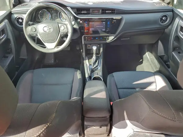 5YFBURHE1HP698301 2017 TOYOTA COROLLA - Image 8