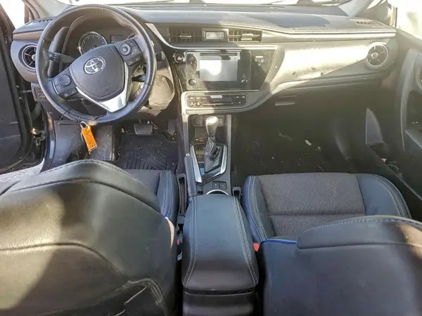 5YFBURHE1HP699478 2017 TOYOTA COROLLA - Image 8