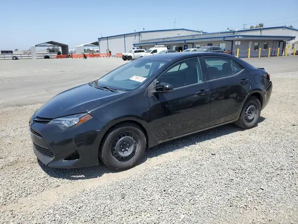 5YFBURHE1HP699786 2017 TOYOTA COROLLA - Image 1