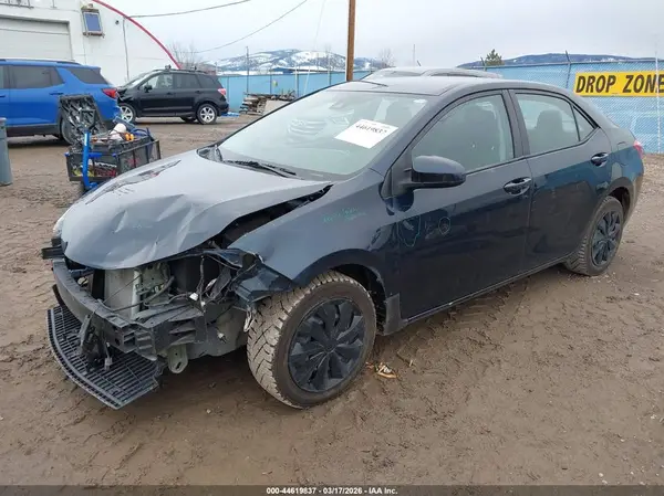 5YFBURHE1HP700659 2017 TOYOTA COROLLA - Image 2