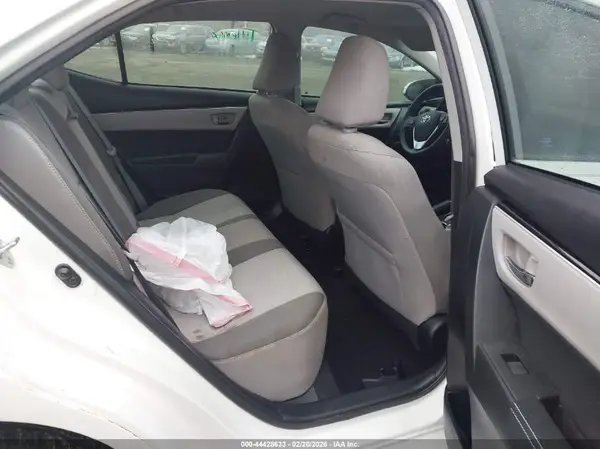 5YFBURHE1HP701116 2017 TOYOTA COROLLA - Image 8
