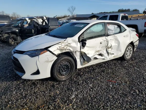 5YFBURHE1HP702654 2017 TOYOTA COROLLA - Image 1