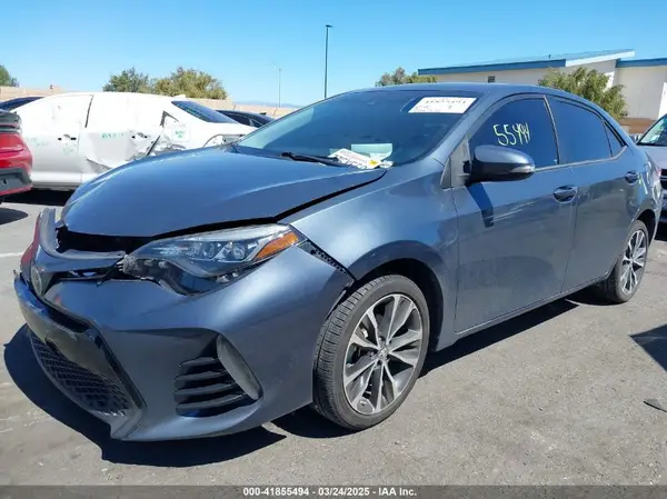 5YFBURHE1HP703965 2017 TOYOTA COROLLA - Image 2