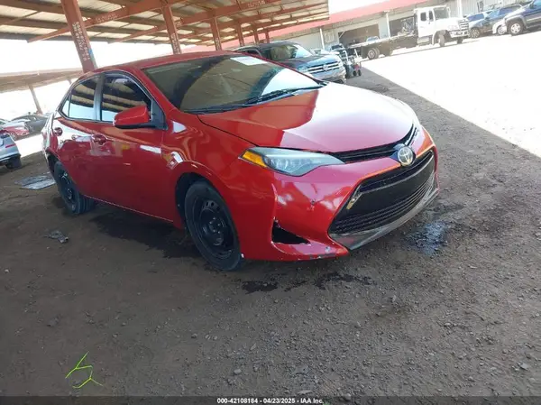 5YFBURHE1HP704677 2017 TOYOTA COROLLA - Image 1