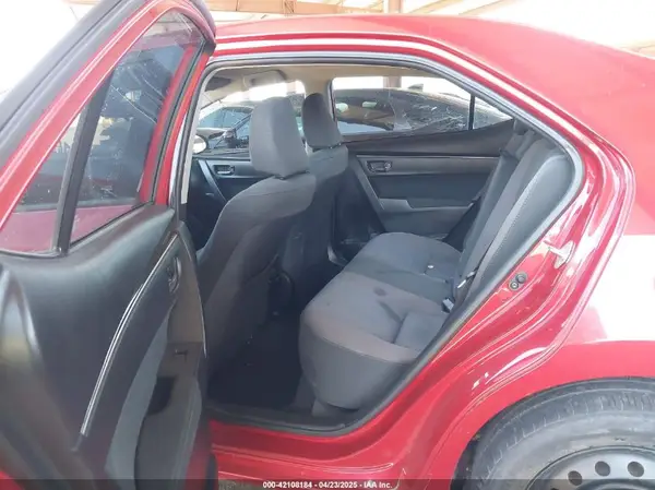 5YFBURHE1HP704677 2017 TOYOTA COROLLA - Image 8