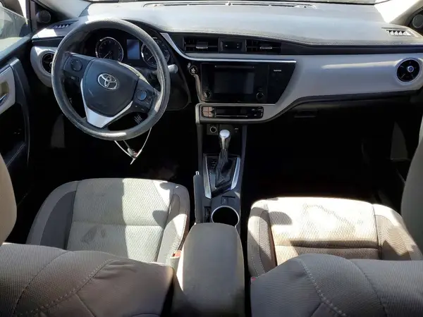 5YFBURHE1HP705926 2017 TOYOTA COROLLA - Image 8