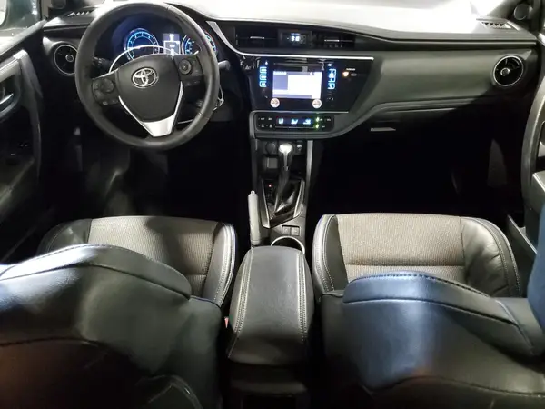 5YFBURHE1HP707871 2017 TOYOTA COROLLA - Image 8