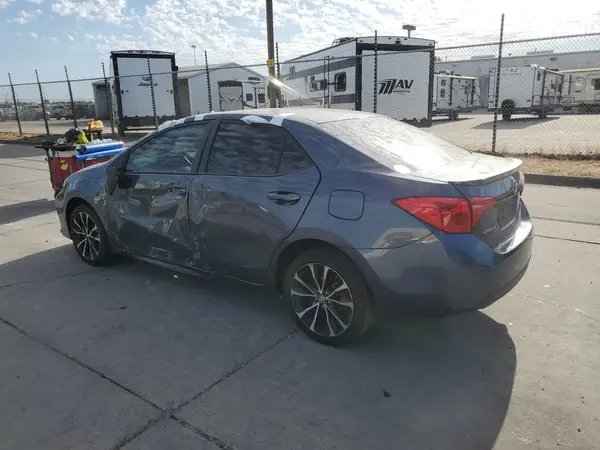 5YFBURHE1HP708597 2017 TOYOTA COROLLA - Image 2