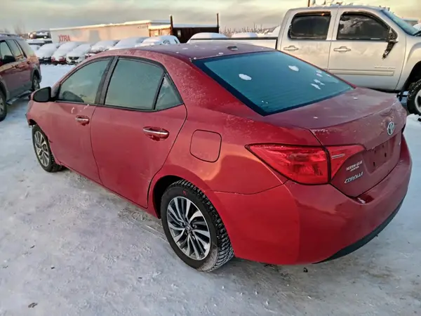 5YFBURHE1HP709247 2017 TOYOTA COROLLA - Image 2