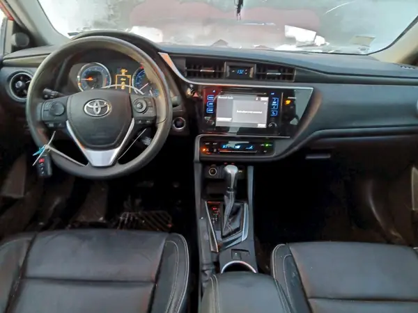 5YFBURHE1HP709247 2017 TOYOTA COROLLA - Image 8