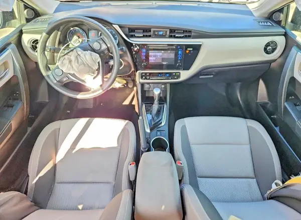 5YFBURHE1HP710382 2017 TOYOTA COROLLA - Image 8