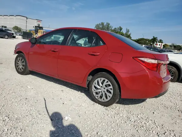 5YFBURHE1HP710429 2017 TOYOTA COROLLA - Image 2