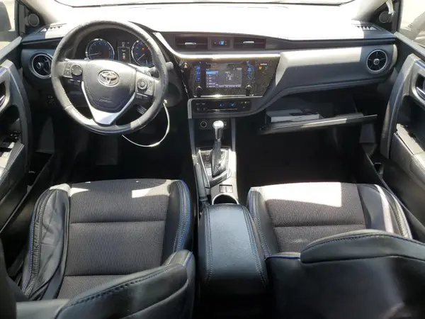 5YFBURHE1HP711564 2017 TOYOTA COROLLA - Image 8