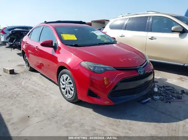 5YFBURHE1HP711919 2017 TOYOTA COROLLA - Image 1