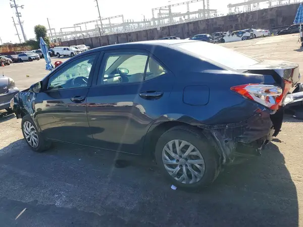 5YFBURHE1HP711970 2017 TOYOTA COROLLA - Image 2