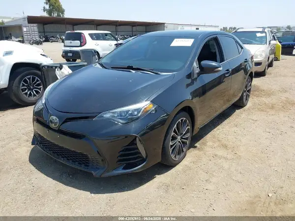 5YFBURHE1HP712536 2017 TOYOTA COROLLA - Image 2