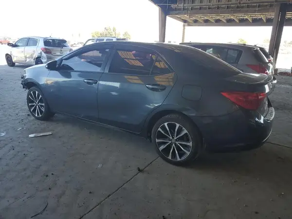 5YFBURHE1HP712908 2017 TOYOTA COROLLA - Image 2