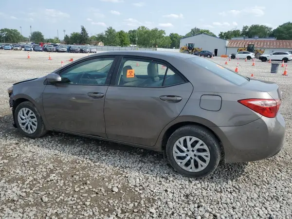 5YFBURHE1HP713539 2017 TOYOTA COROLLA - Image 2