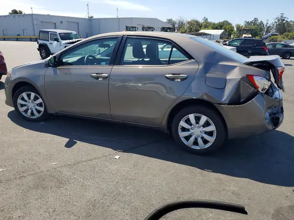 5YFBURHE1HP721186 2017 TOYOTA COROLLA - Image 2