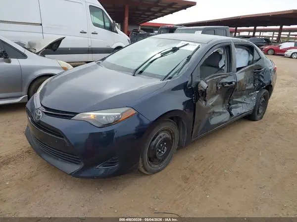 5YFBURHE1HP722144 2017 TOYOTA COROLLA - Image 2