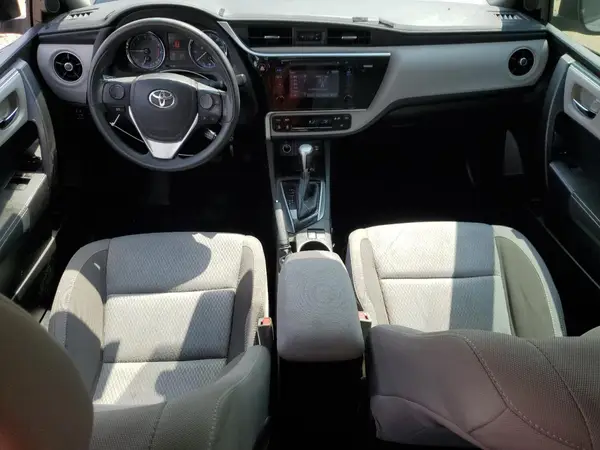 5YFBURHE1HP722211 2017 TOYOTA COROLLA - Image 8