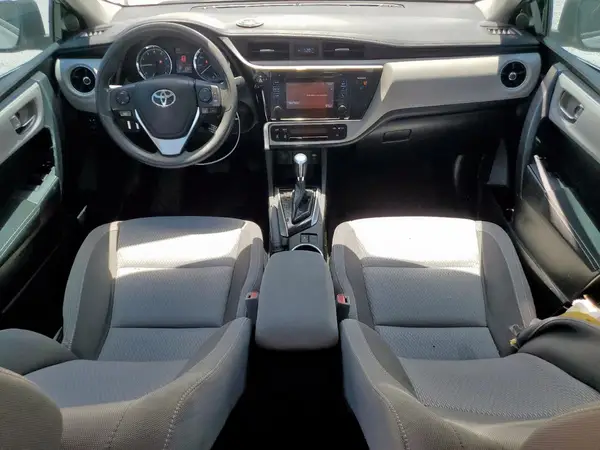 5YFBURHE1HP723486 2017 TOYOTA COROLLA - Image 8