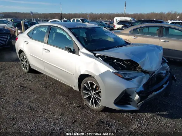 5YFBURHE1HP724749 2017 TOYOTA COROLLA - Image 1