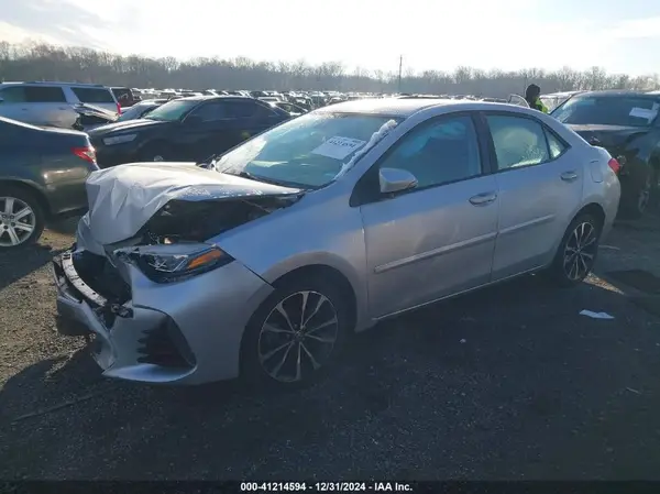 5YFBURHE1HP724749 2017 TOYOTA COROLLA - Image 2