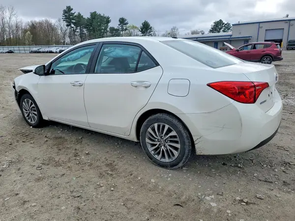 5YFBURHE1HP726078 2017 TOYOTA COROLLA - Image 2