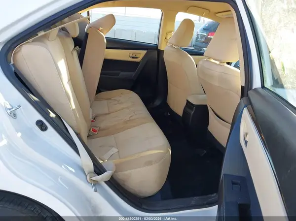 5YFBURHE1HP726615 2017 TOYOTA COROLLA - Image 8