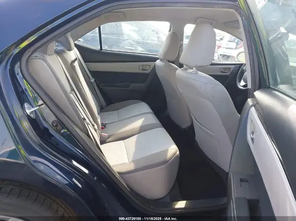 5YFBURHE1HP727666 2017 TOYOTA COROLLA - Image 8
