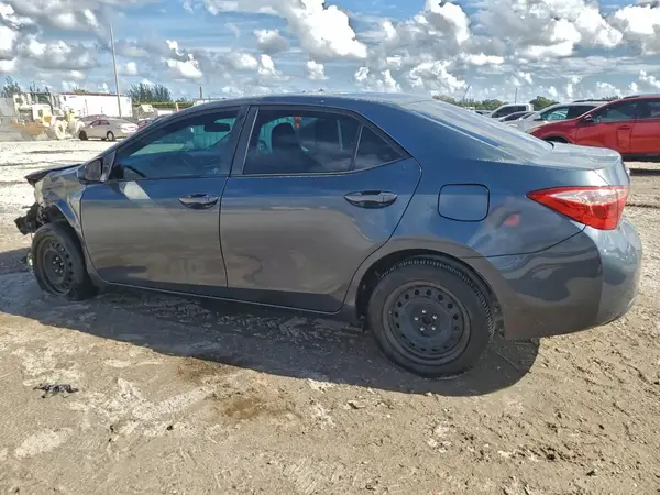 5YFBURHE1HP728509 2017 TOYOTA COROLLA - Image 2