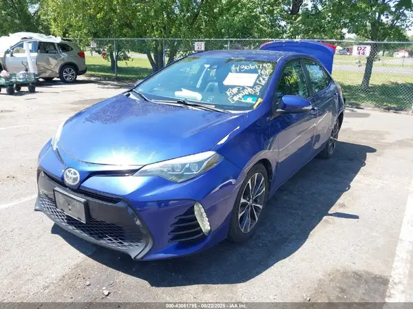 5YFBURHE1HP728655 2017 TOYOTA COROLLA - Image 2